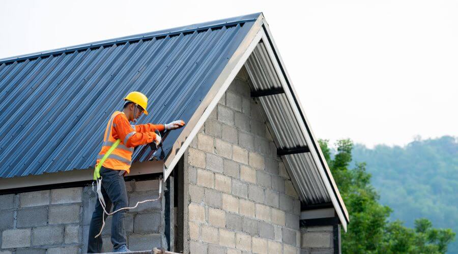 Professional residential roofers in Bergton, VA
